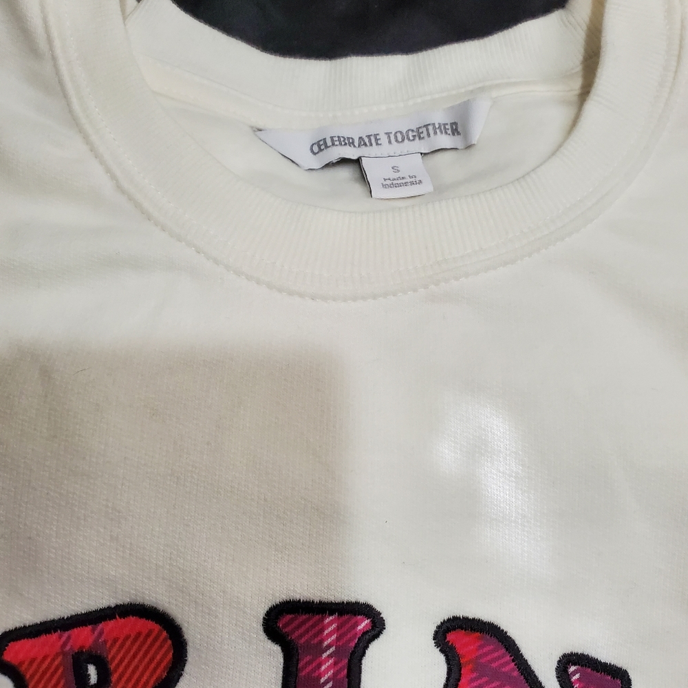 Graphic Christmas Sweatshirts Women's Size S